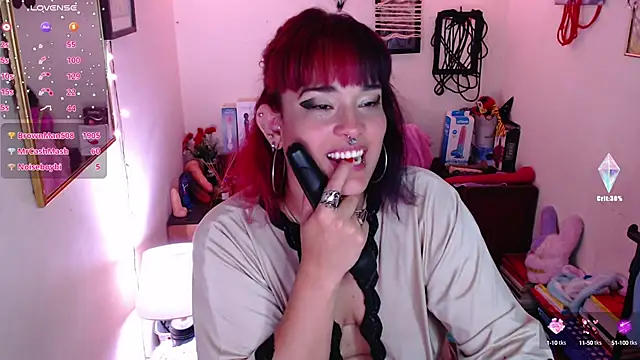 Snapshot of Ruby_Skywalker_ chatting on 02.21.25 Ruby Skywalker online show from 02.21.25