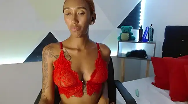 Snapshot of ZashaRomero chatting on 02.23.25 ZashaRomero online show from 02.23.25