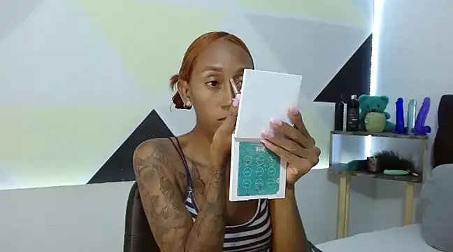 Snapshot of ZashaRomero chatting on 03.15.25 ZashaRomero online show from 03.15.25