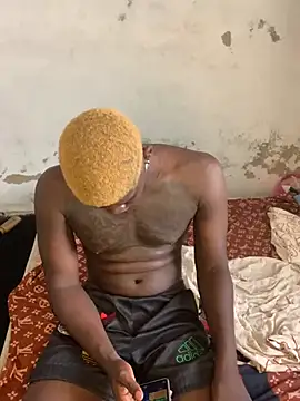 Snapshot of bad-boy-2002 chatting on 01.12.25 bad-boy-2002 online show from 01.12.25