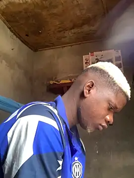 Snapshot of bad-boy-2002 chatting on 10.06.25 bad-boy-2002 online show from 10.06.25