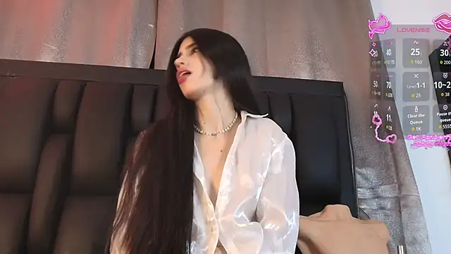 SaraRoy  online show from 06.21.26