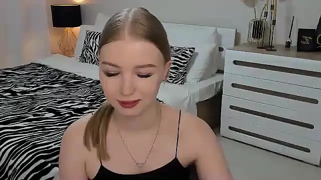 shy  lady online show from 03.20.25