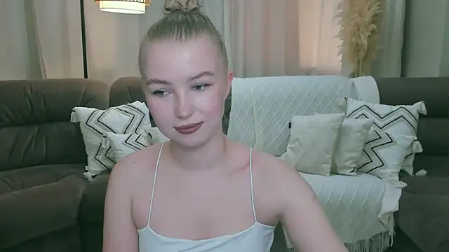 shy  lady online show from 04.28.26