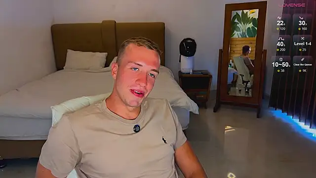 Snapshot of tommy_cumfinger chatting on 09.13.25 tommy cumfinger online show from 09.13.25