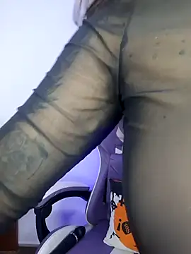 Aria Bennett21 online show from 02.14.26