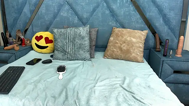 Aura love69 online show from 04.05.26