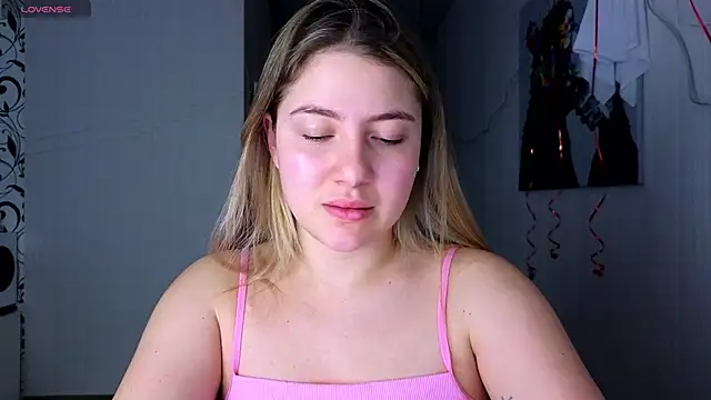 Snapshot of Yassyaaa chatting on 03.16.25 Yassyaaa online show from 03.16.25