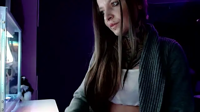 Snapshot of InesGold chatting on 01.17.25 InesGold online show from 01.17.25