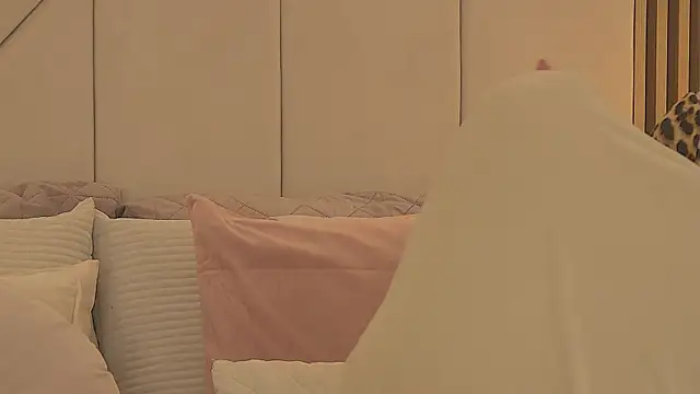 Blanche Summer online show from 02.27.26