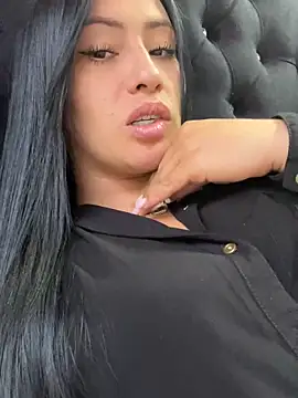 Sara luna  online show from 06.06.26
