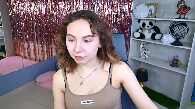 Snapshot of JasmineMilko chatting on 04.06.26 JasmineMilko online show from 04.06.26