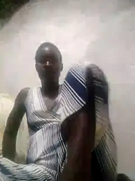 Snapshot of sexyblackya chatting on 11.30.25 sexyblackya online show from 11.30.25