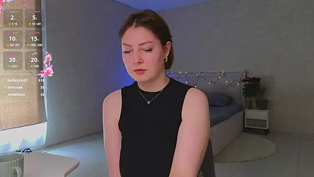 Snapshot of Catherine_River chatting on 05.10.26 Catherine River online show from 05.10.26