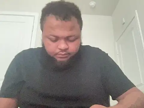 Snapshot of papijusto chatting on 11.21.25 papijusto online show from 11.21.25