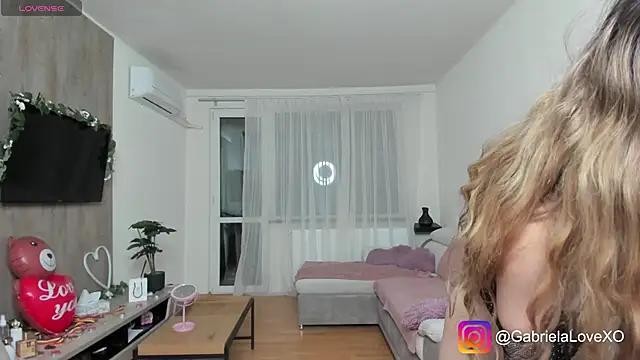 GabrielaLove  online show from 03.05.25