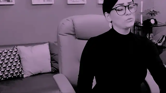 ChantalLion online show from 10.30.25