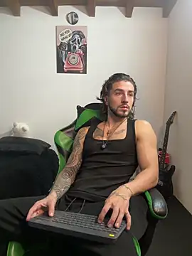 Valentino Xander online show from 01.19.26