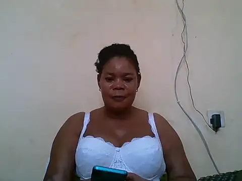 Snapshot of ANALQUEEN4 chatting on 10.20.25 ANALQUEEN4 online show from 10.20.25