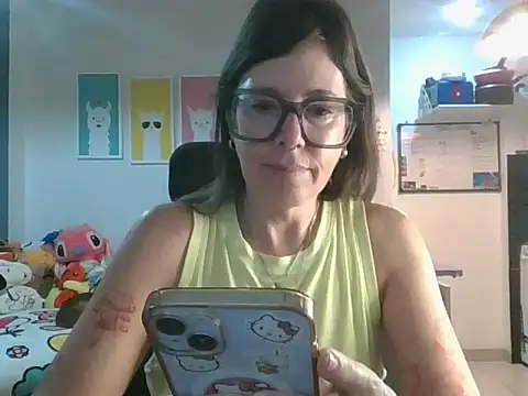 Snapshot of Calentandote chatting on 04.09.26 Calentandote online show from 04.09.26
