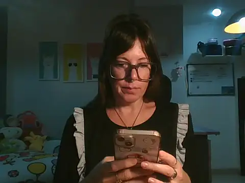 Snapshot of Calentandote chatting on 05.15.26 Calentandote online show from 05.15.26