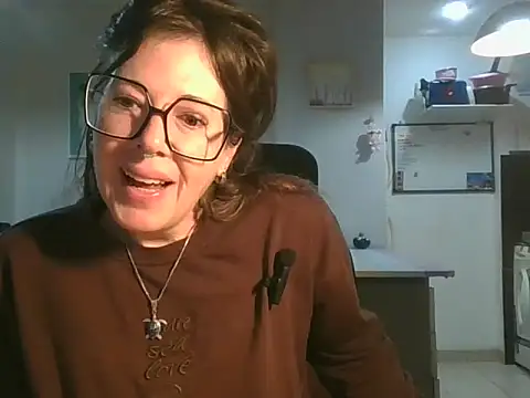Snapshot of Calentandote chatting on 06.25.26 Calentandote online show from 06.25.26