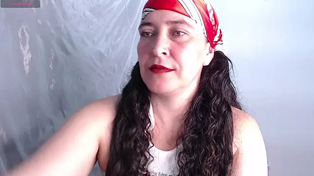 Snapshot of carla_slut_outlimits chatting on 05.19.26 carla slut outlimits online show from 05.19.26