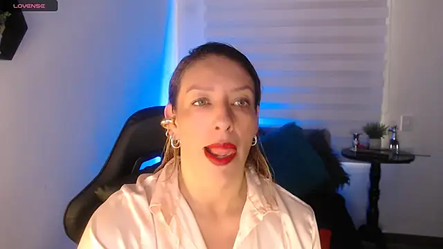 Snapshot of steisyhills chatting on 12.06.24 steisyhills online show from 12.06.24