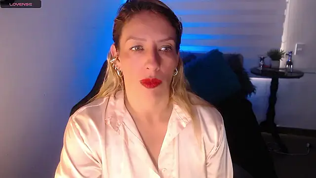 Snapshot of steisyhills chatting on 12.06.24 steisyhills online show from 12.06.24