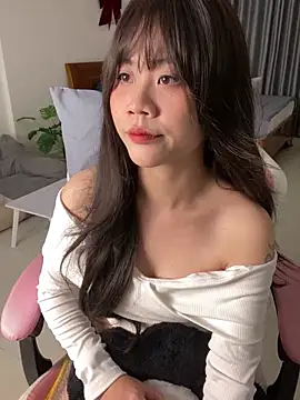 Snapshot of -rosiie- chatting on 01.20.25 -rosiie- online show from 01.20.25