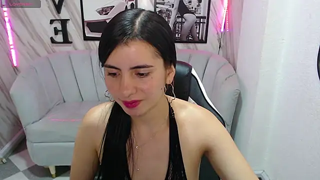 Snapshot of _samantha_b chatting on 12.23.24 samantha b online show from 12.23.24