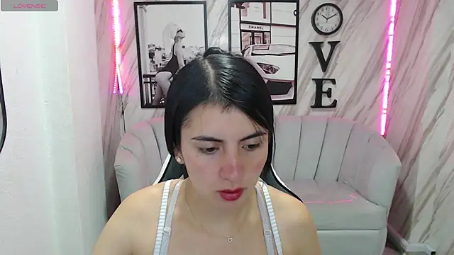 Snapshot of _samantha_b chatting on 01.07.25 samantha b online show from 01.07.25