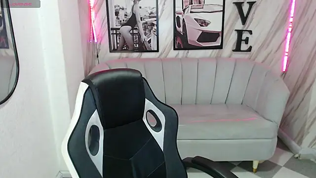 Snapshot of _samantha_b chatting on 01.24.25 samantha b online show from 01.24.25