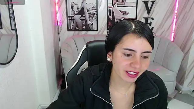 Snapshot of _samantha_b chatting on 01.29.25 samantha b online show from 01.29.25