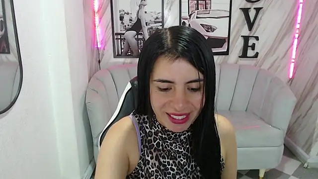 Snapshot of _samantha_b chatting on 02.03.25 samantha b online show from 02.03.25