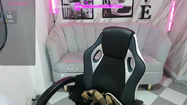 Snapshot of _samantha_b chatting on 02.07.25 samantha b online show from 02.07.25