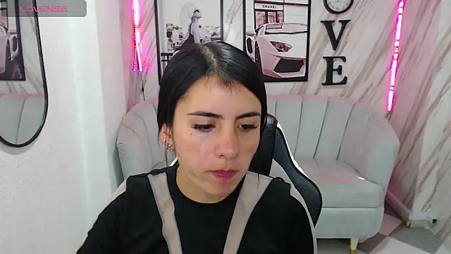 Snapshot of _samantha_b chatting on 02.28.25 samantha b online show from 02.28.25