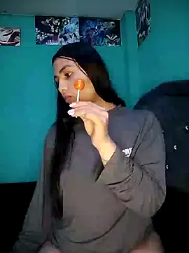 Nahiara velez online show from 02.21.26