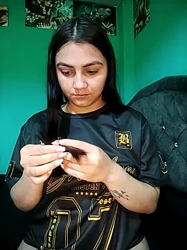 Snapshot of Nahiara_velez chatting on 05.06.26 Nahiara velez online show from 05.06.26