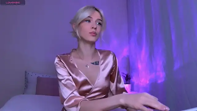 StacyWorry online show from 01.29.25