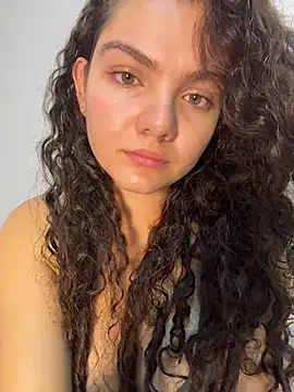 Snapshot of eva_y_marcelo chatting on 04.06.26 eva y marcelo online show from 04.06.26