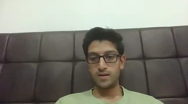 Snapshot of arjun_077 chatting on 12.18.24 arjun 077 online show from 12.18.24