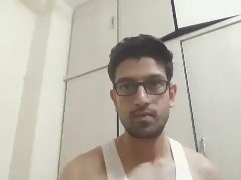 Snapshot of arjun_077 chatting on 09.12.25 arjun 077 online show from 09.12.25