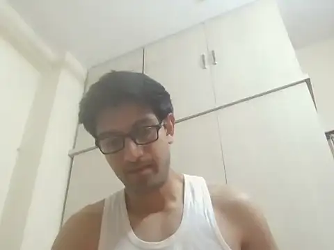 Snapshot of arjun_077 chatting on 11.13.25 arjun 077 online show from 11.13.25