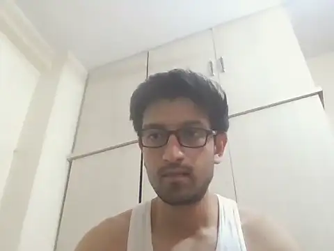 Snapshot of arjun_077 chatting on 11.18.25 arjun 077 online show from 11.18.25