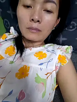 Snapshot of Baby-sexytits18 chatting on 10.22.25 Baby-sexytits18 online show from 10.22.25