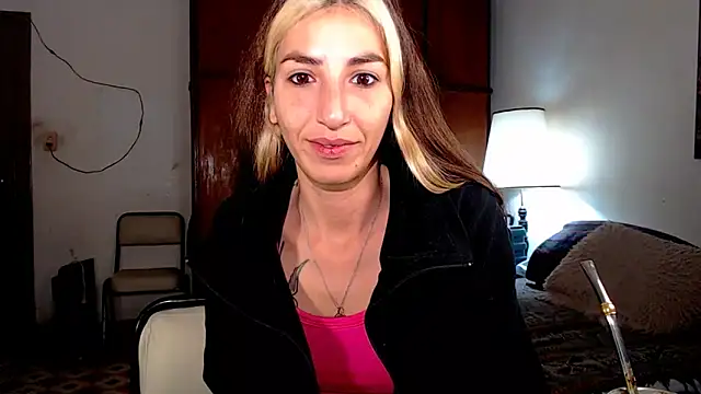 stephieval  online show from 06.16.26