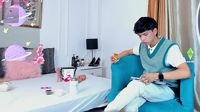 Snapshot of Santy_carrington chatting on 01.15.25 Santy carrington online show from 01.15.25