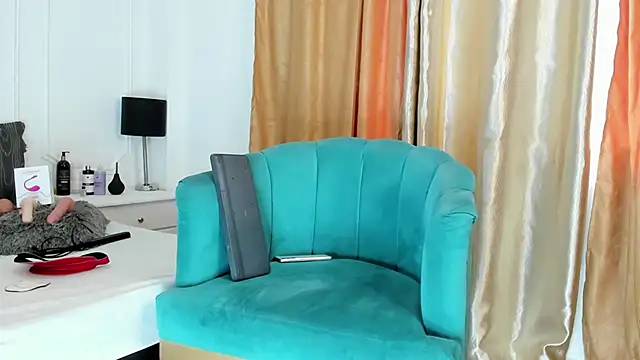 Snapshot of Santy_carrington chatting on 01.24.25 Santy carrington online show from 01.24.25