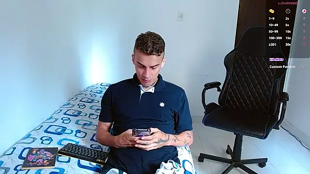 bray hotboy777 online show from 10.30.25